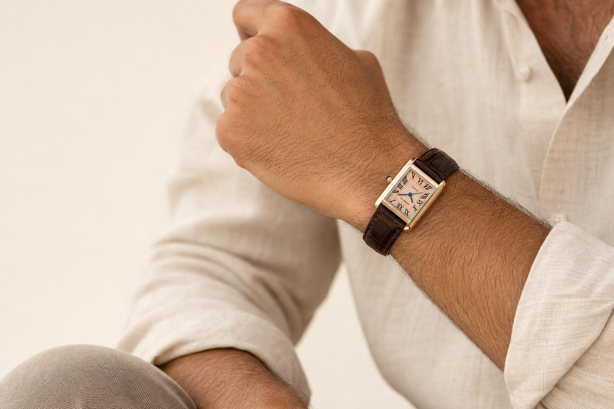 Reloj Trevisso Marrón Champán puesto en muñeca masculina